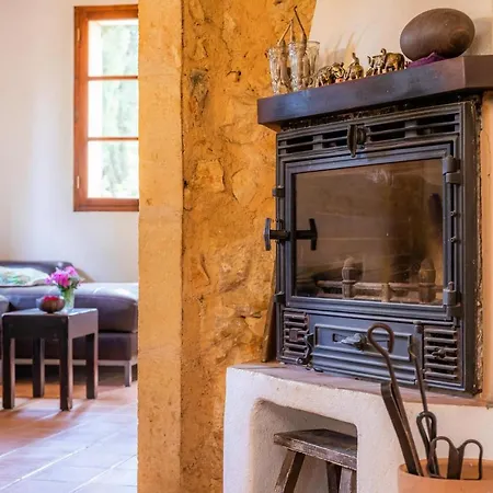 Bona Feina Villa Arta