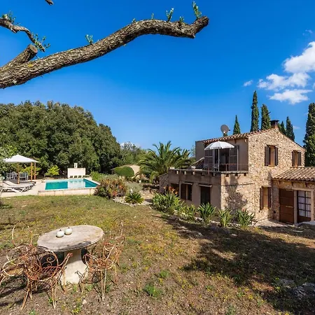 Bona Feina Villa